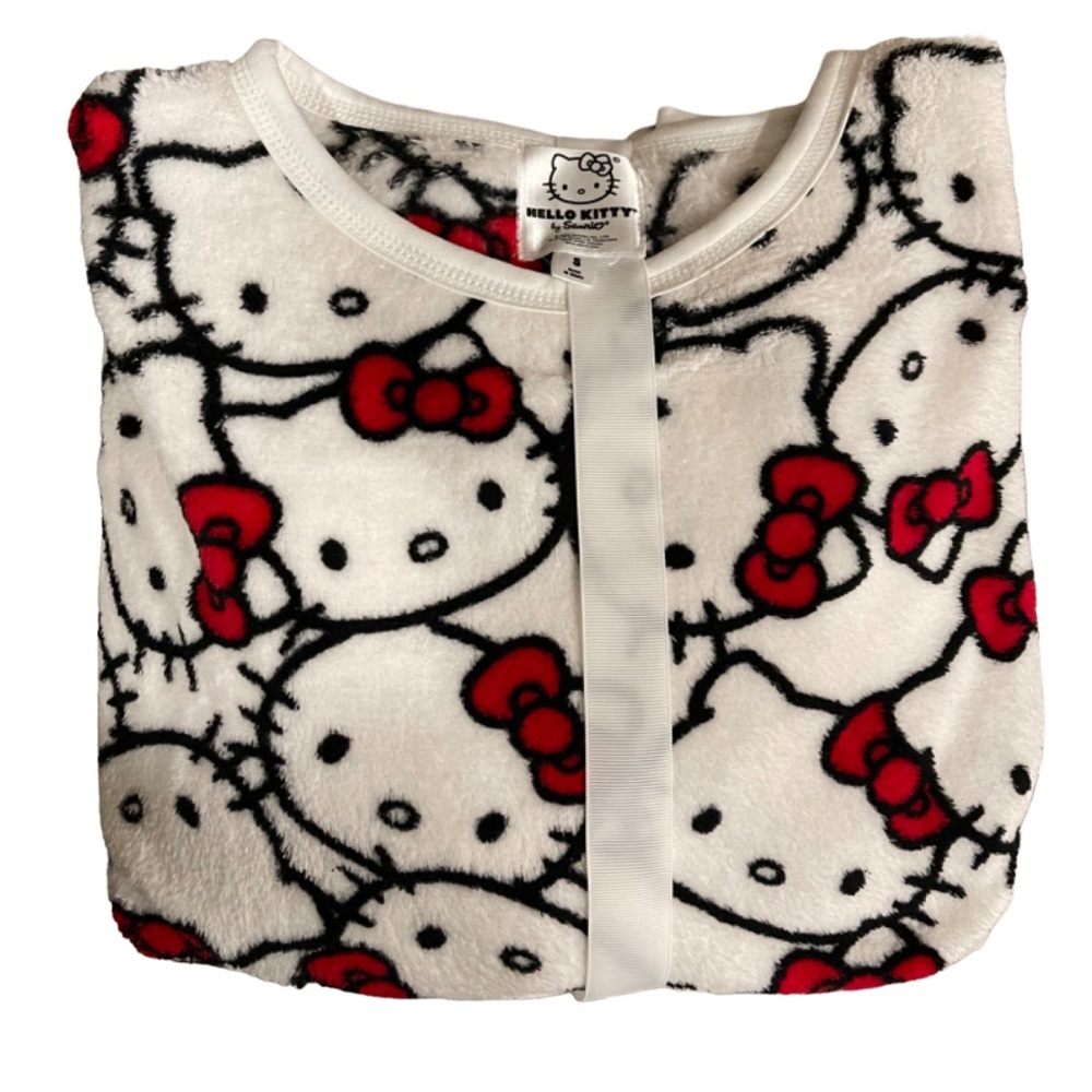 Hello Kitty Pajama Set